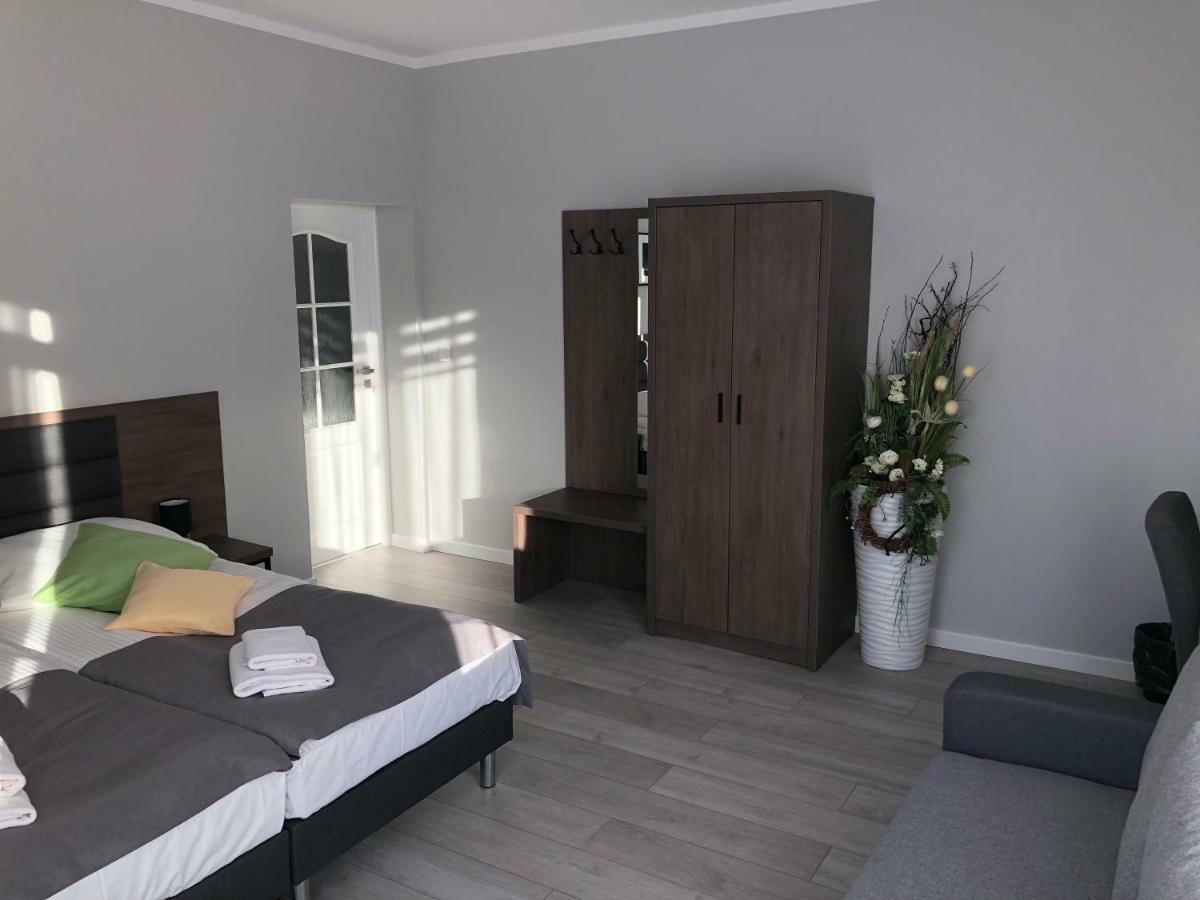 Villa Rosa Познан Екстериор снимка