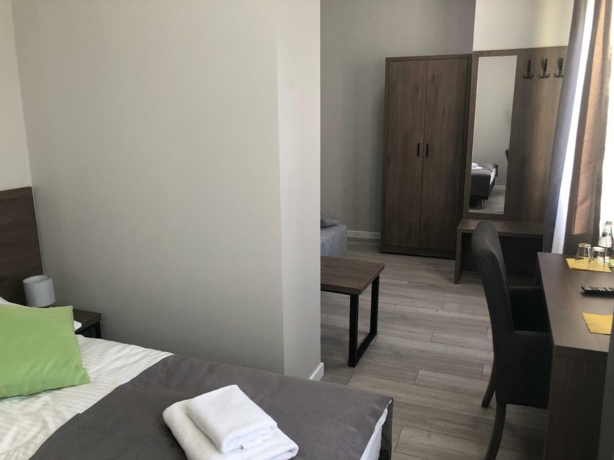 Villa Rosa Познан Екстериор снимка